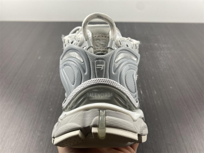 balcia track runner white grey silver
