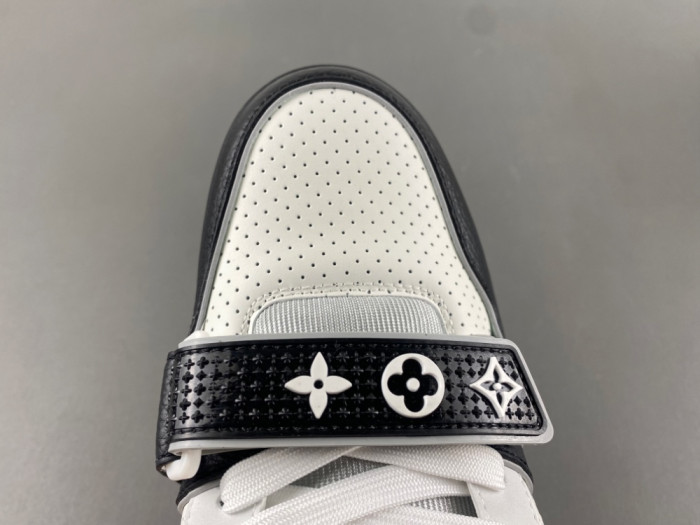 Louis Vuitton LV trainer X2 LV990328_1