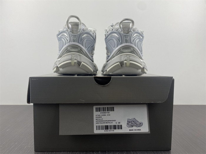 balcia track runner white grey silver