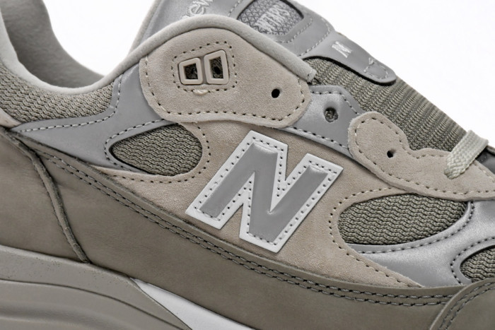 new balance x wtaps 992 olive drab m992wt