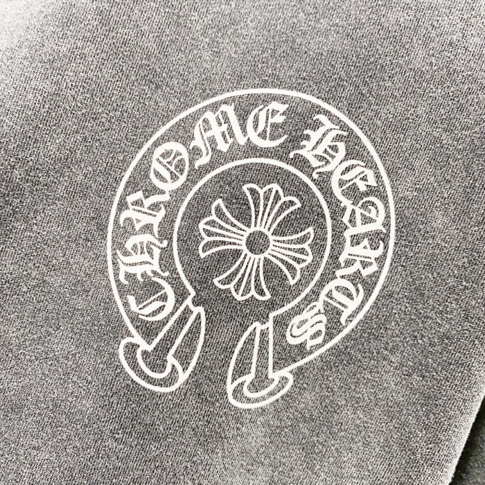 Ch*0me He**ts short sleeve shirt the make old cross-shaped letters cp00110