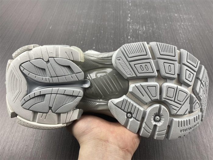 balcia track runner white grey silver