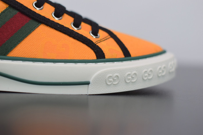 gci low top sneaker g016