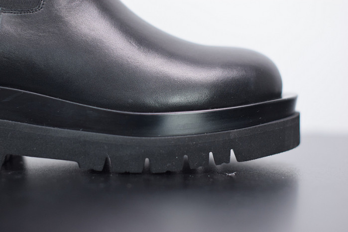 Bo*te*ga ve*ne*ta chelsea tire leather high boot