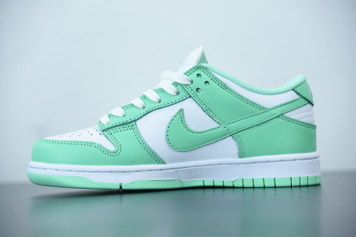 nike dunk low "green glow"dd1503-105
