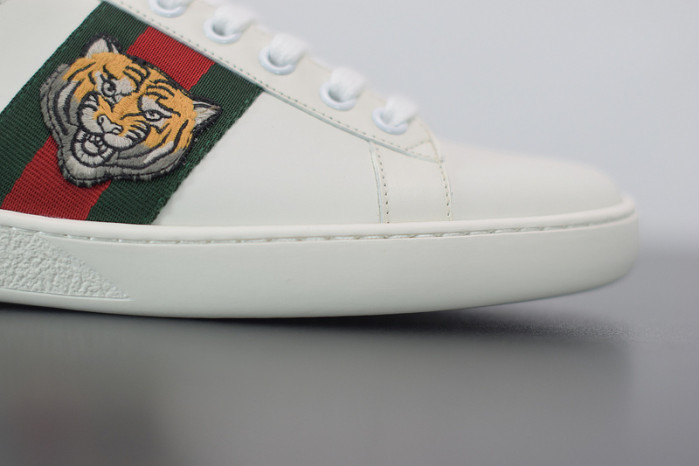 gci low top sneaker g019