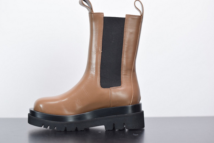 Bo*te*ga ve*ne*ta chelsea tire leather high boot