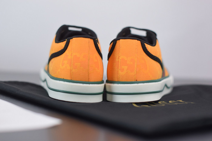 gci low top sneaker g016