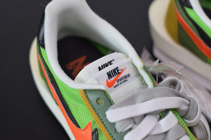nike ld waffle sacai green multi bv0073-300