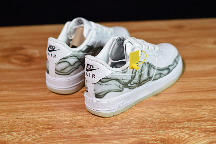 nike air force 1 low skeleton halloween bq7541-100