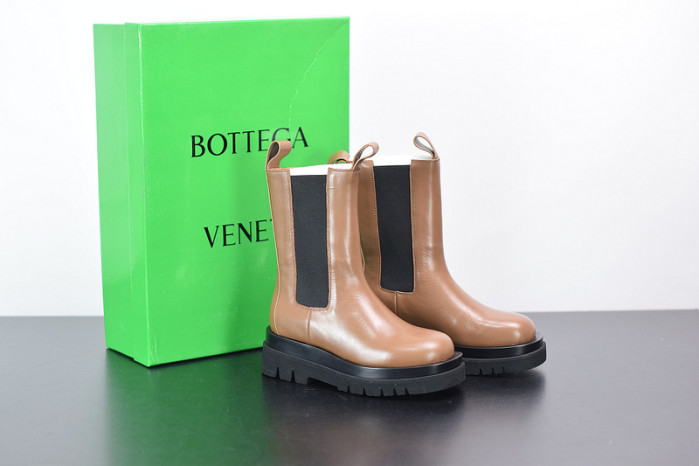 Bo*te*ga ve*ne*ta chelsea tire leather high boot