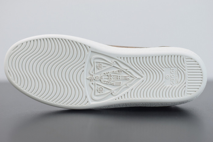 gci low top sneaker g022