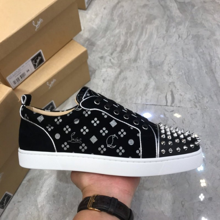 Ch**an louboutin