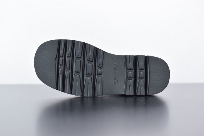 Bo*te*ga ve*ne*ta chelsea tire leather high boot