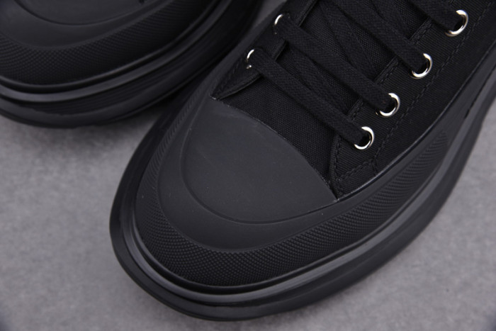 Alexander McQueen Sneakers