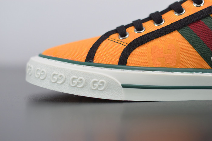 gci low top sneaker g016