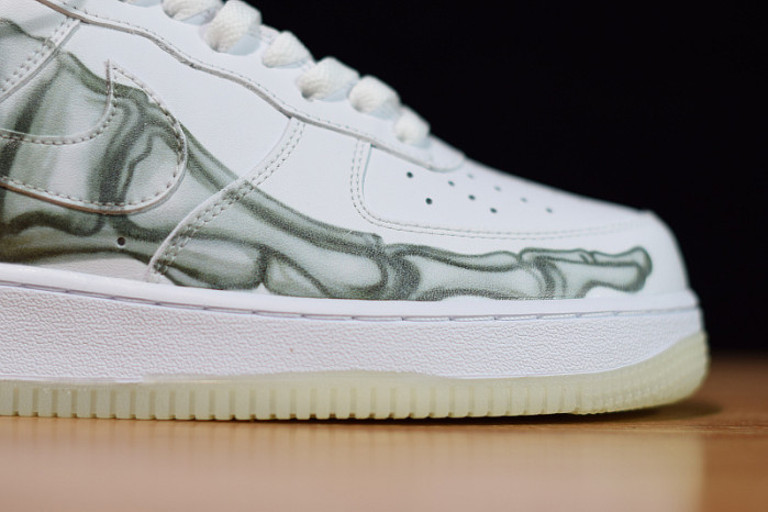 nike air force 1 low skeleton halloween bq7541-100