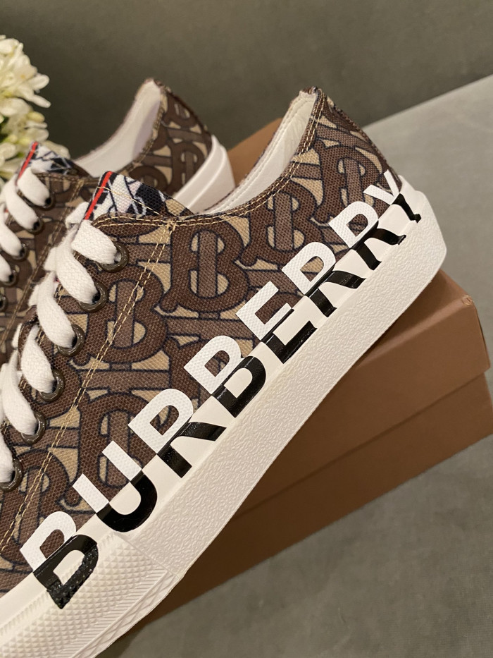 bubry sneakers