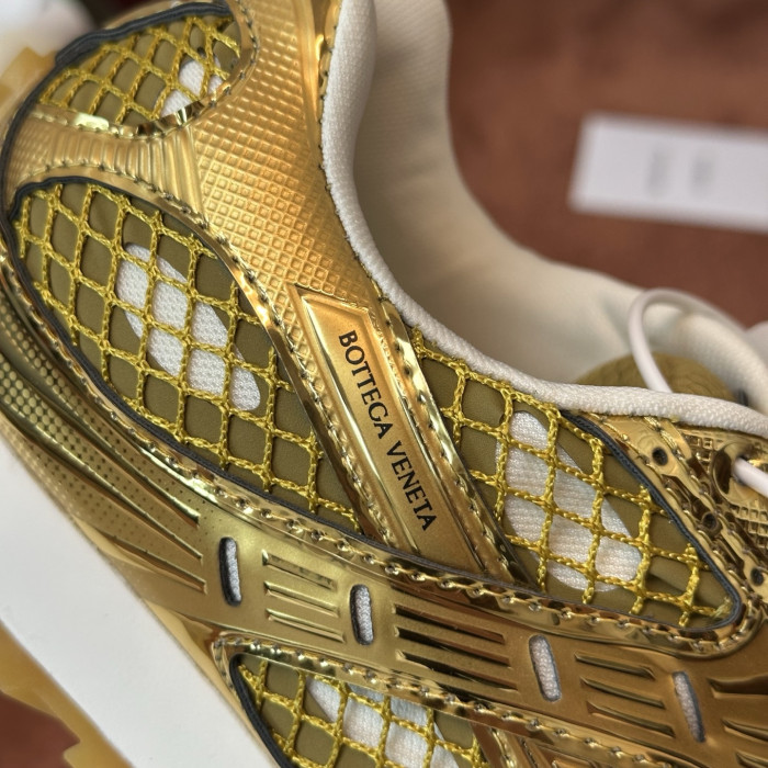 Bottega Veneta Orbit Runner Gold-White bv254811