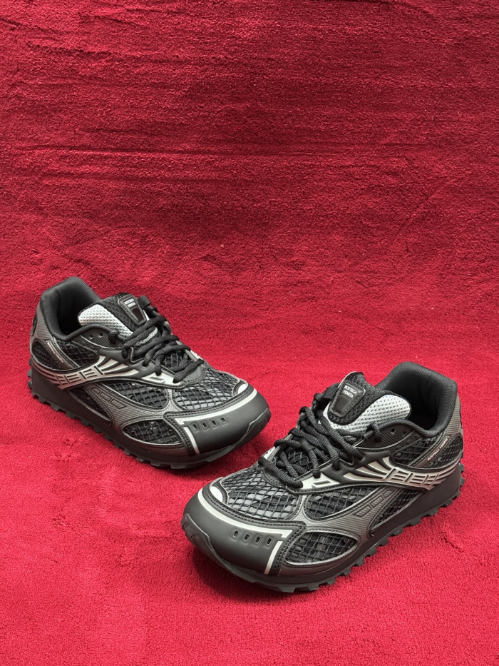 Bottega Veneta Orbit Black bv25488