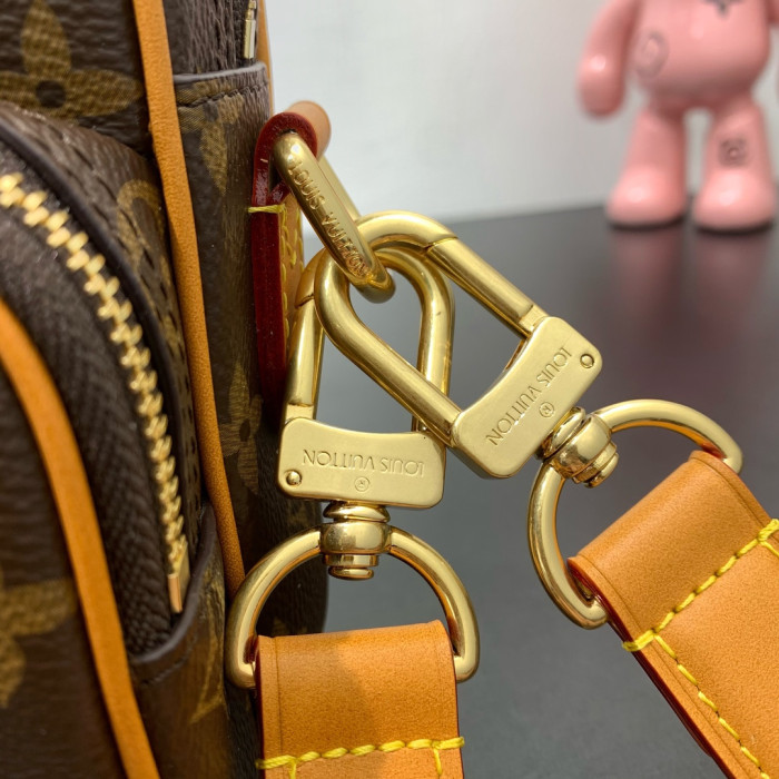 Louis Vuitton LV Monogram Brown bag M14016