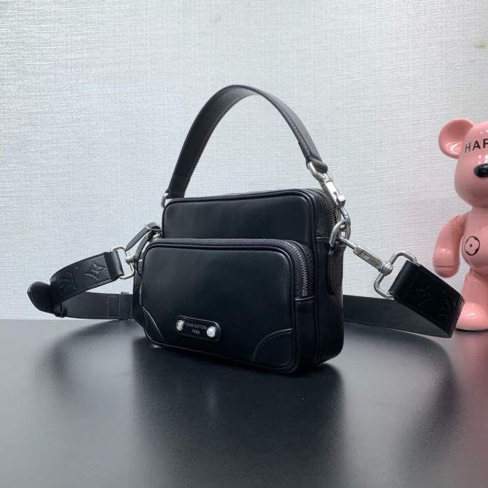 Louis Vuitton LV Monogram bag M13987